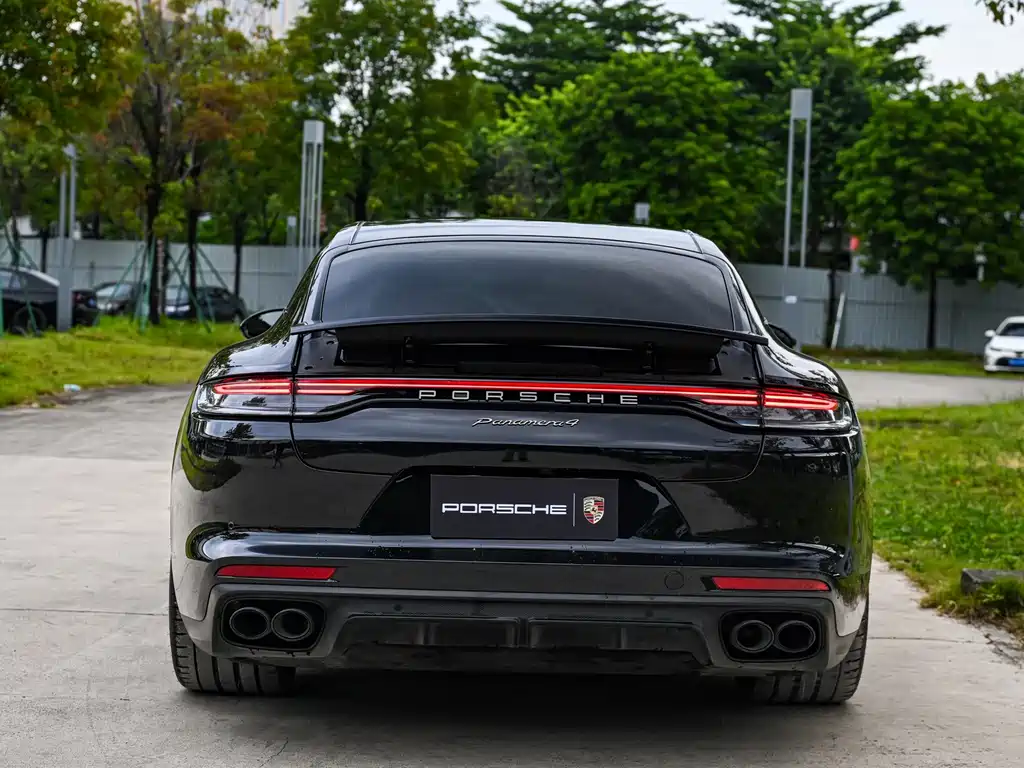 Panamera 2023 facelift Panamera 4 Executive Extended Platinum Edition 2.9T купить на сайте DeffCars