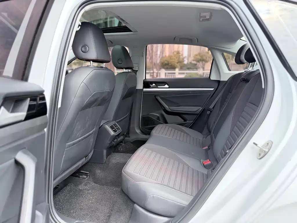Lavida 2023 300TSI DSG Starry Sky Full Edition купить на сайте DeffCars
