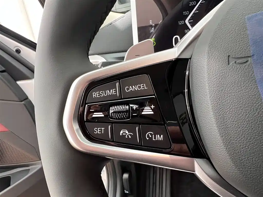 BMW 3 Series 2025 325i M Sports Package купить на сайте DeffCars