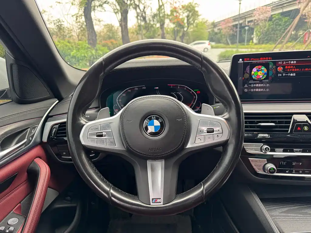 BMW 5 Series 2022 facelift 530Li leading M sports package купить на сайте DeffCars