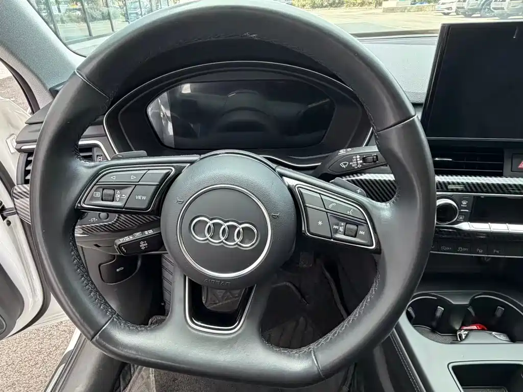 Audi A4L 2021 40 TFSI Advanced Life Edition купить на сайте DeffCars