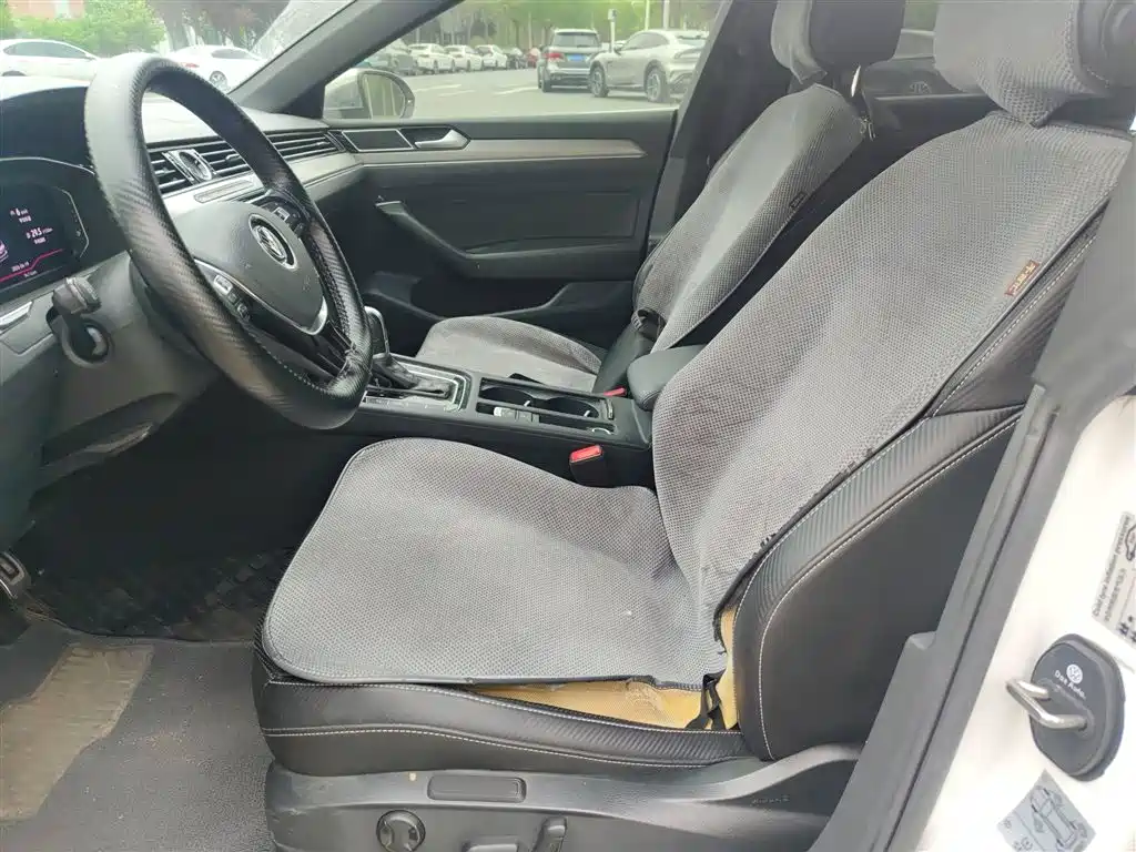 FAW-Volkswagen CC 2020 330TSI Charming Edition National VI купить на сайте DeffCars