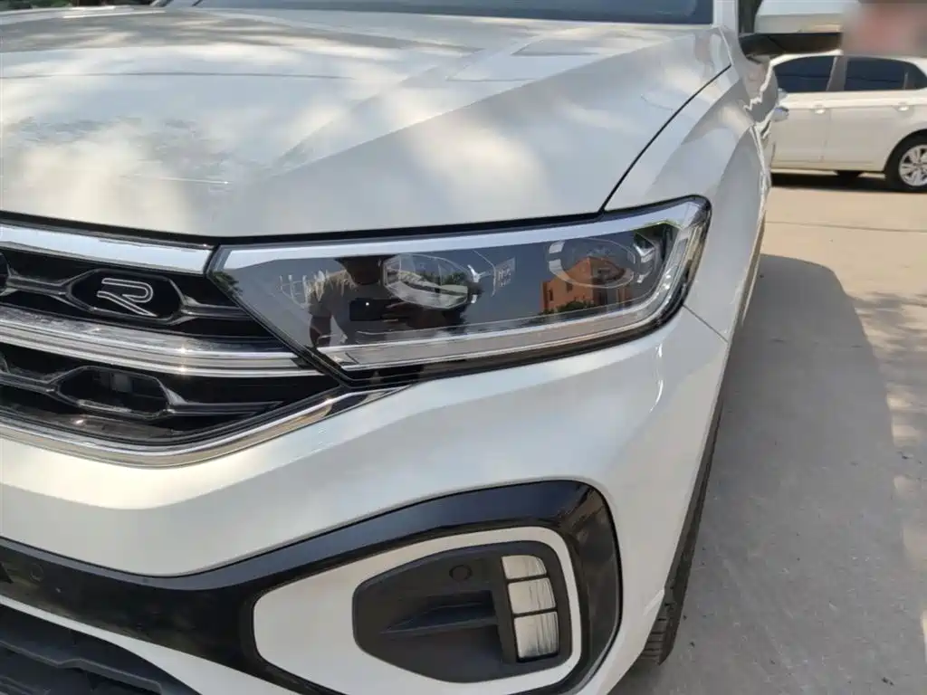 T-ROC 2024 300TSI DSG two-wheel drive Chenguang version купить на сайте DeffCars