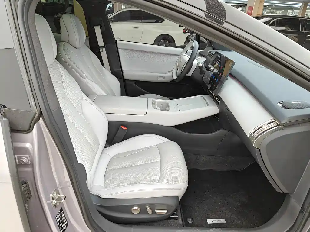 Xpeng P7+ 2024 Long Battery Life Max купить на сайте DeffCars