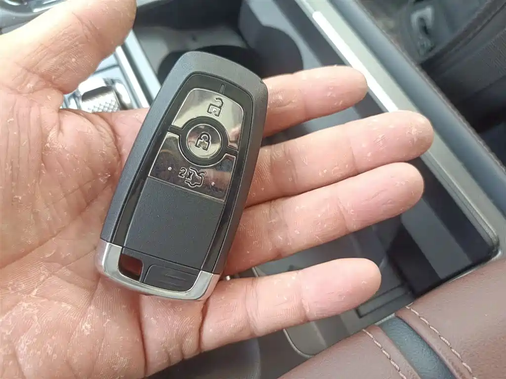 Lincoln Z 2025 2.0T Premium Hybrid Edition купить на сайте DeffCars