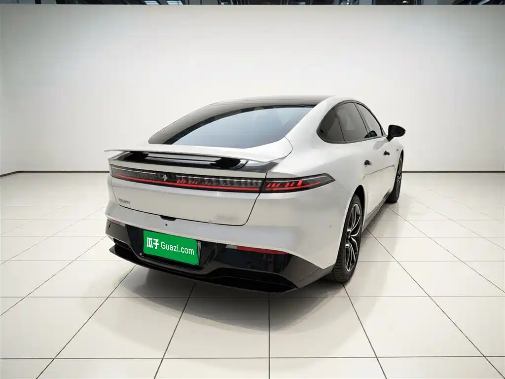 eπ007 2025 pure electric 565 four-wheel drive Max pilot version купить на сайте DeffCars
