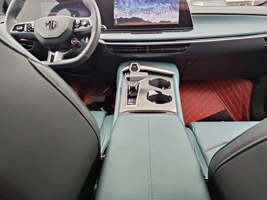 MG7 2025 2.0T 405 AT Exclusive Edition купить на сайте DeffCars