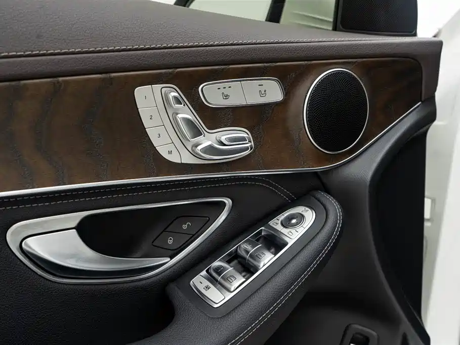 Mercedes-Benz GLC 2020 facelift GLC 300 L 4MATIC dynamic купить на сайте DeffCars
