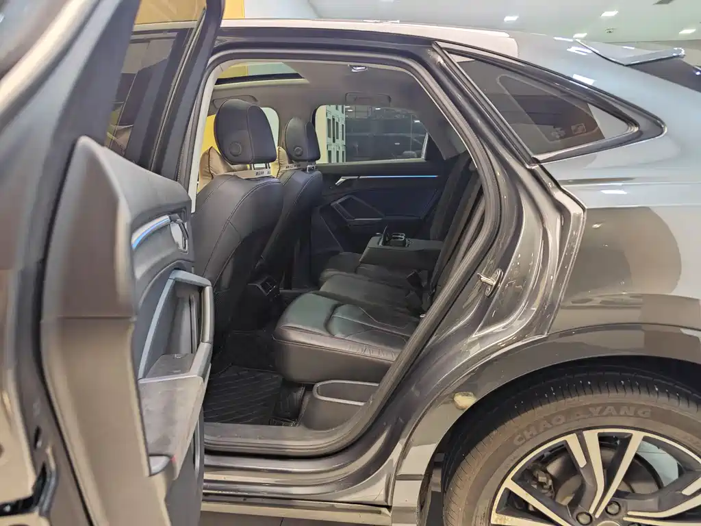 Audi Q3 Sportback 2020 40 TFSI Fashion купить на сайте DeffCars