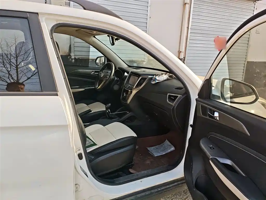 Changan CS35 2017 1.6L manual luxury model купить на сайте DeffCars