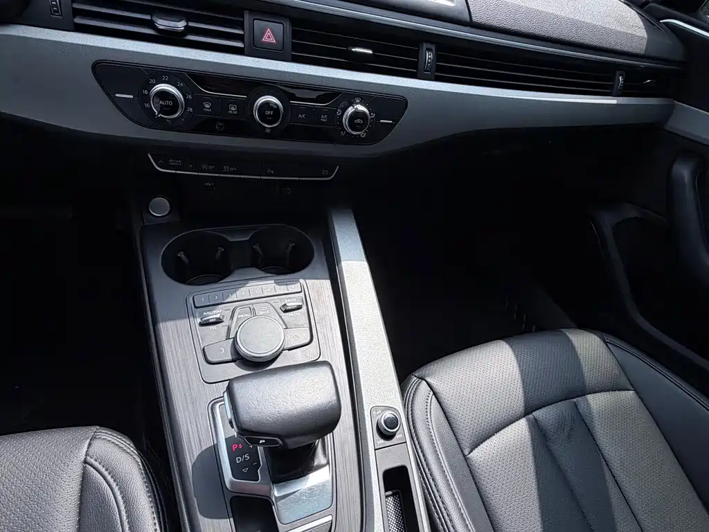 Audi A4L 2019 40 TFSI Enterprising National V купить на сайте DeffCars
