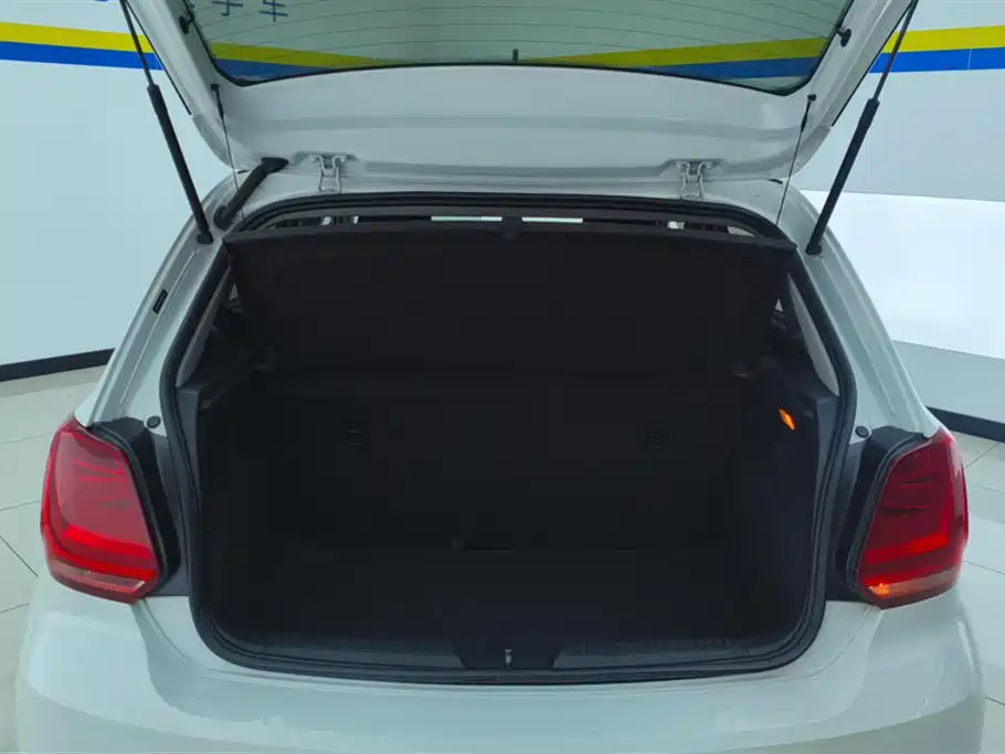 Polo 2018 1.5L automatic safe driving model купить на сайте DeffCars