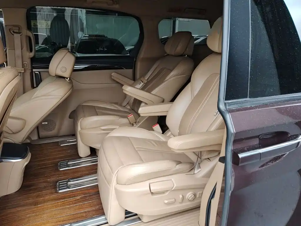 Buick GL8 2018 ES 28T flagship model National VI купить на сайте DeffCars