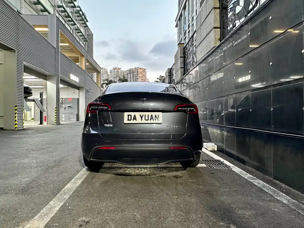 Model Y 2022 facelift rear-wheel drive version купить на сайте DeffCars