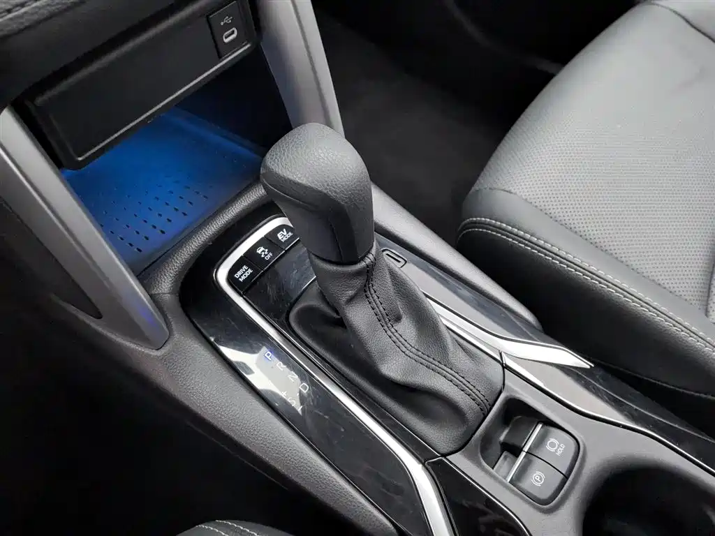 Fenglanda 2023 2.0L Intelligent Electric Hybrid Dual Engine Luxury Edition купить на сайте DeffCars