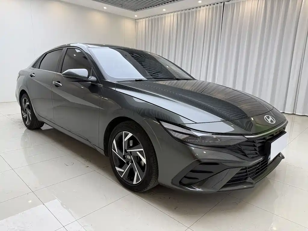 Elantra 2023 1.5L CVT LUX Premium Edition купить на сайте DeffCars