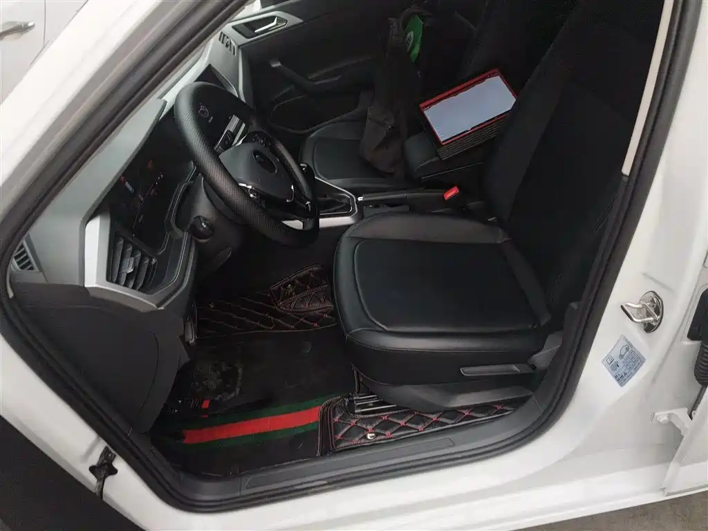 Polo 2023 facelift Plus 1.5L automatic indulgence version купить на сайте DeffCars