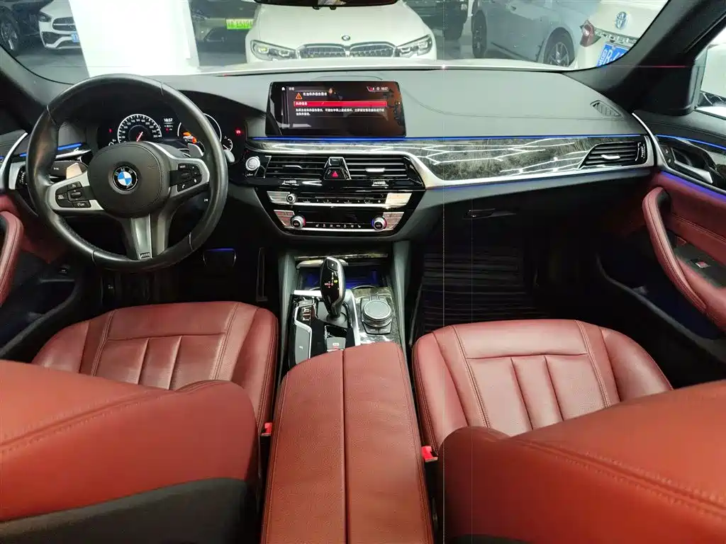 BMW 5 Series 2019 530Li Leading M Sports Package купить на сайте DeffCars