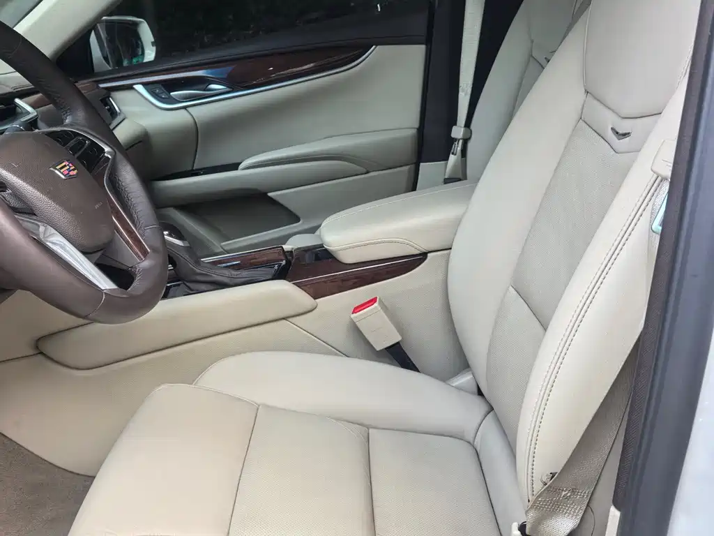 Cadillac XTS 2017款 28T 精英型 купить на сайте DeffCars