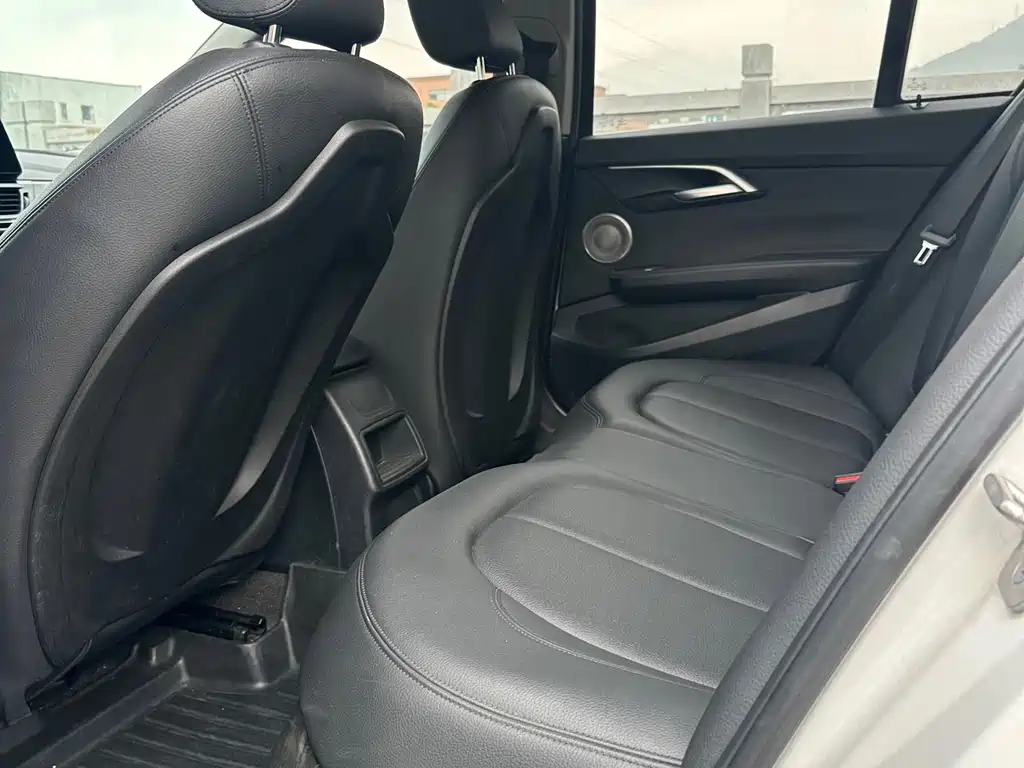 BMW 1 Series 2021 120i M Sports Edition купить на сайте DeffCars