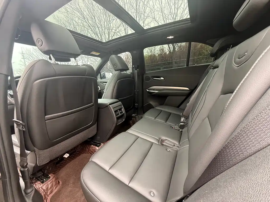 Cadillac XT4 2021 28T two-wheel drive leading model купить на сайте DeffCars