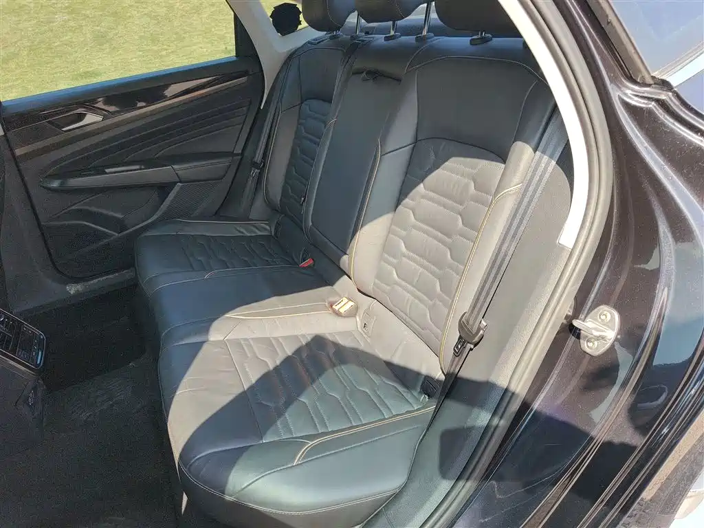 Passat 2019 330TSI Elite Edition National V купить на сайте DeffCars