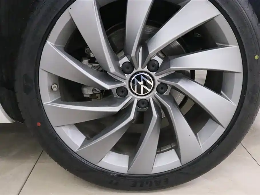 FAW-Volkswagen CC 2024 380TSI eye-catching model купить на сайте DeffCars