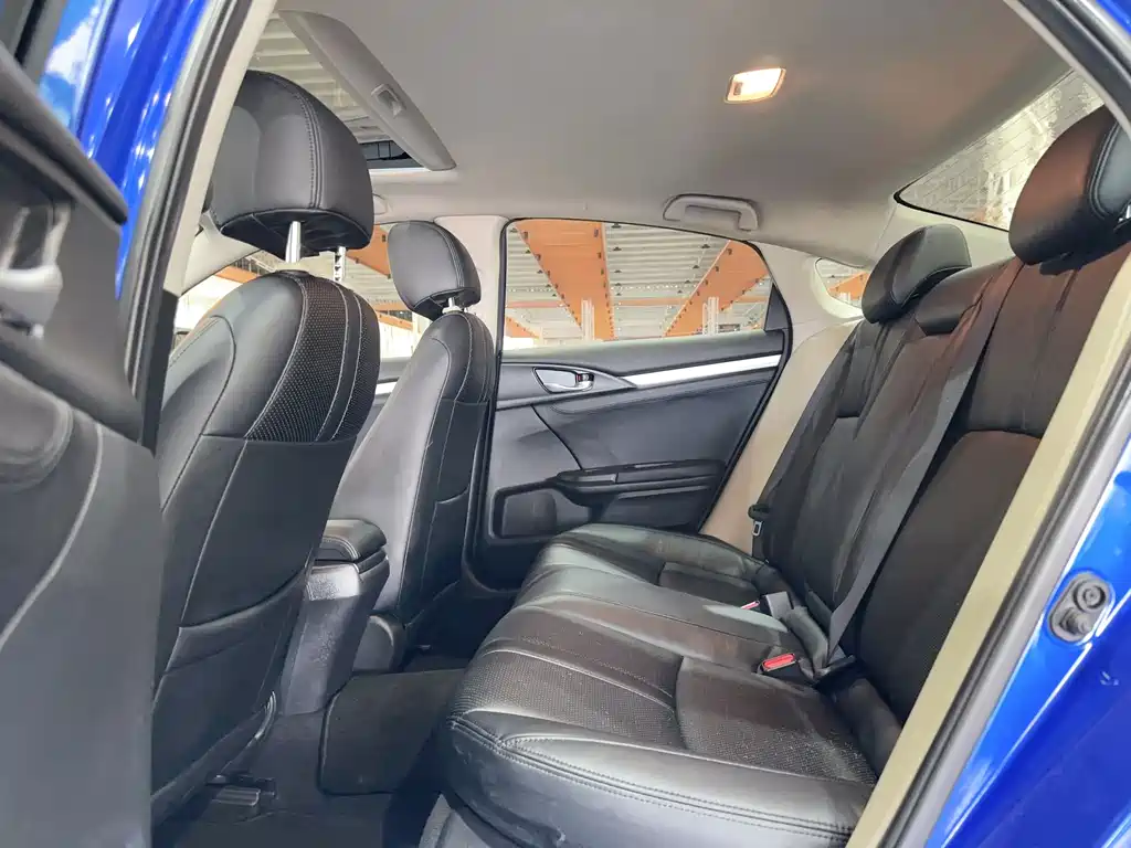 Civic 2016 220TURBO CVT Deluxe Edition купить на сайте DeffCars