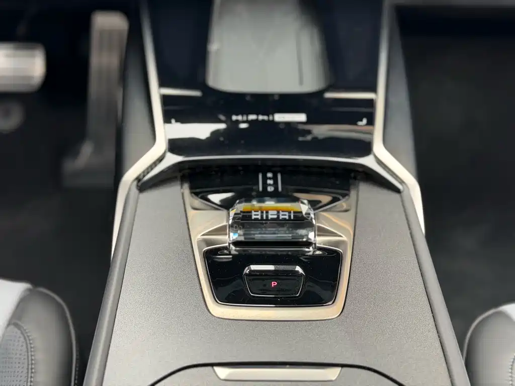 Gaohe HiPhi Z 2023 five-seater version купить на сайте DeffCars