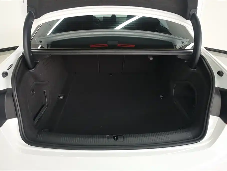 Audi A4L 2022 40 TFSI luxury and dynamic model купить на сайте DeffCars