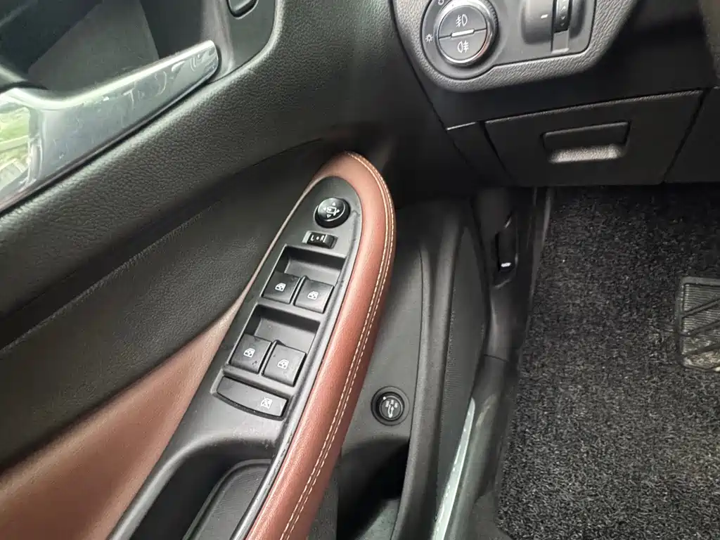 Encore Plus 2014 28T 4WD Luxury Edition купить на сайте DeffCars