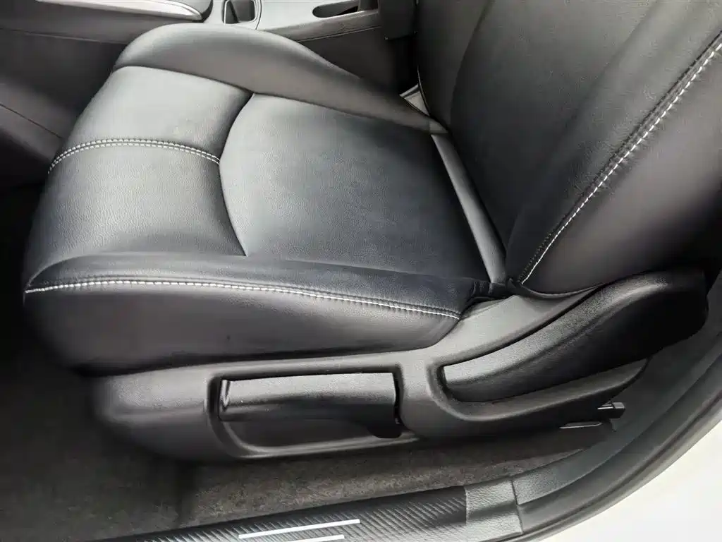 Sylphy 2024 model facelift 2 classic 1.6XE CVT comfort version купить на сайте DeffCars
