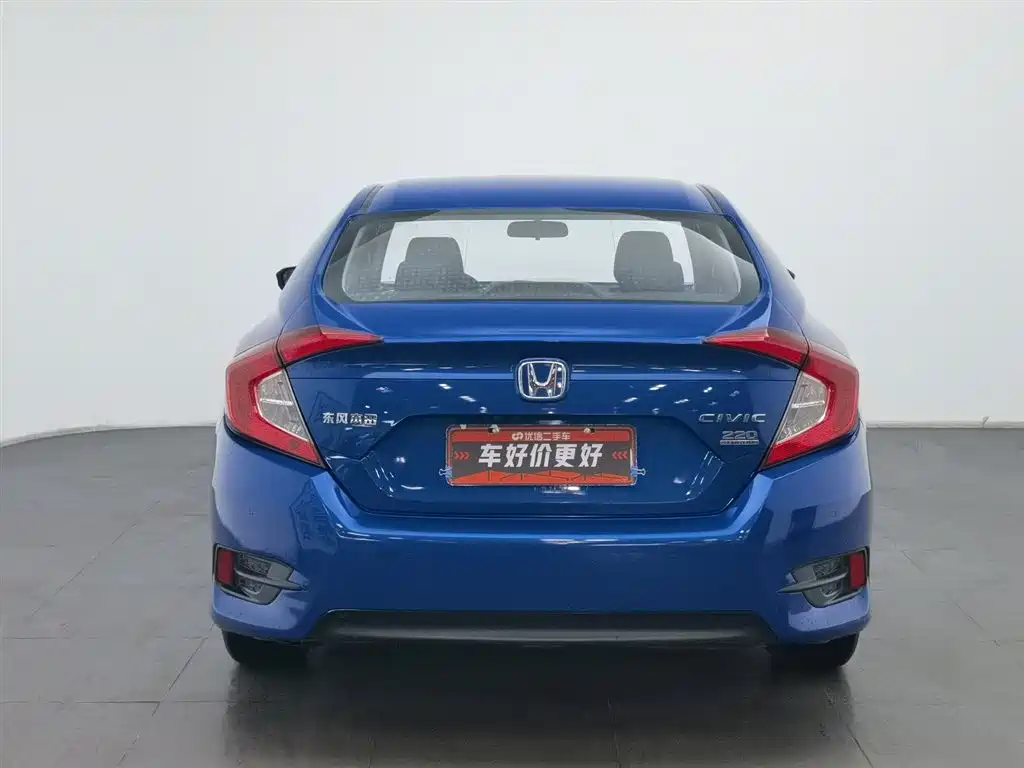 Civic 2019 220TURBO CVT Dynamic Edition National VI купить на сайте DeffCars