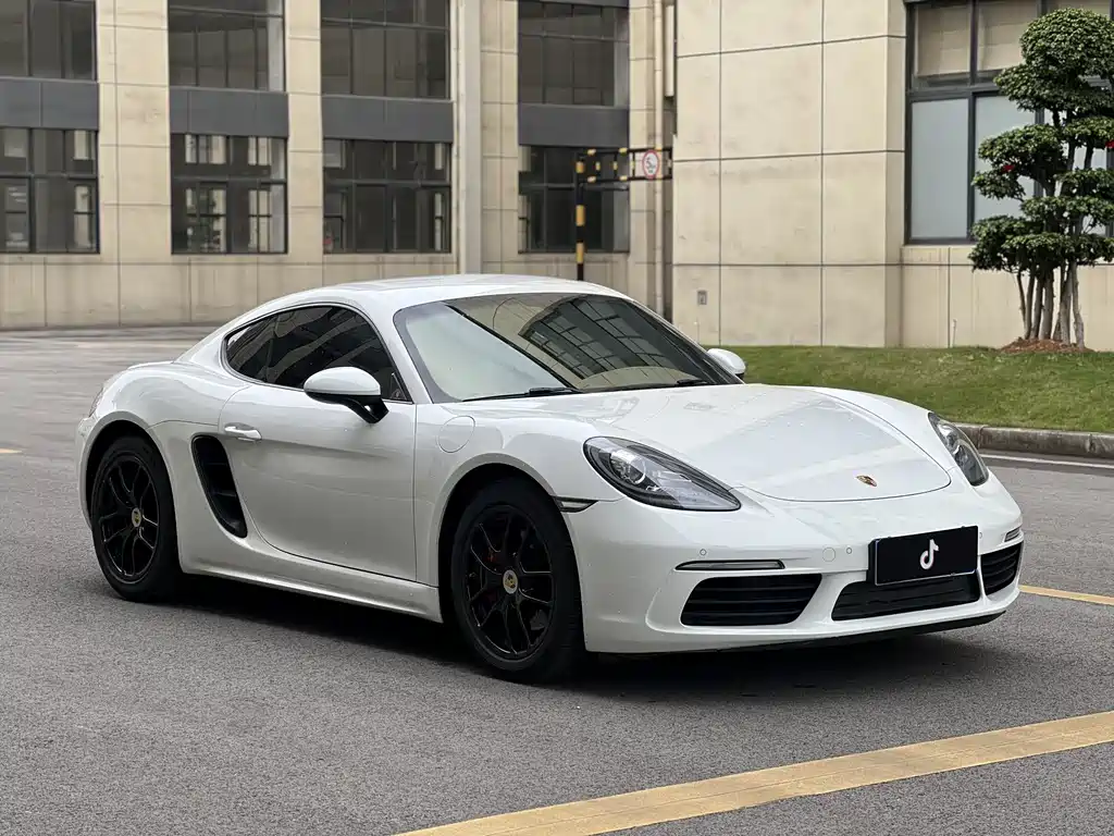 Porsche 718 2016 Cayman 2.0T купить на сайте DeffCars