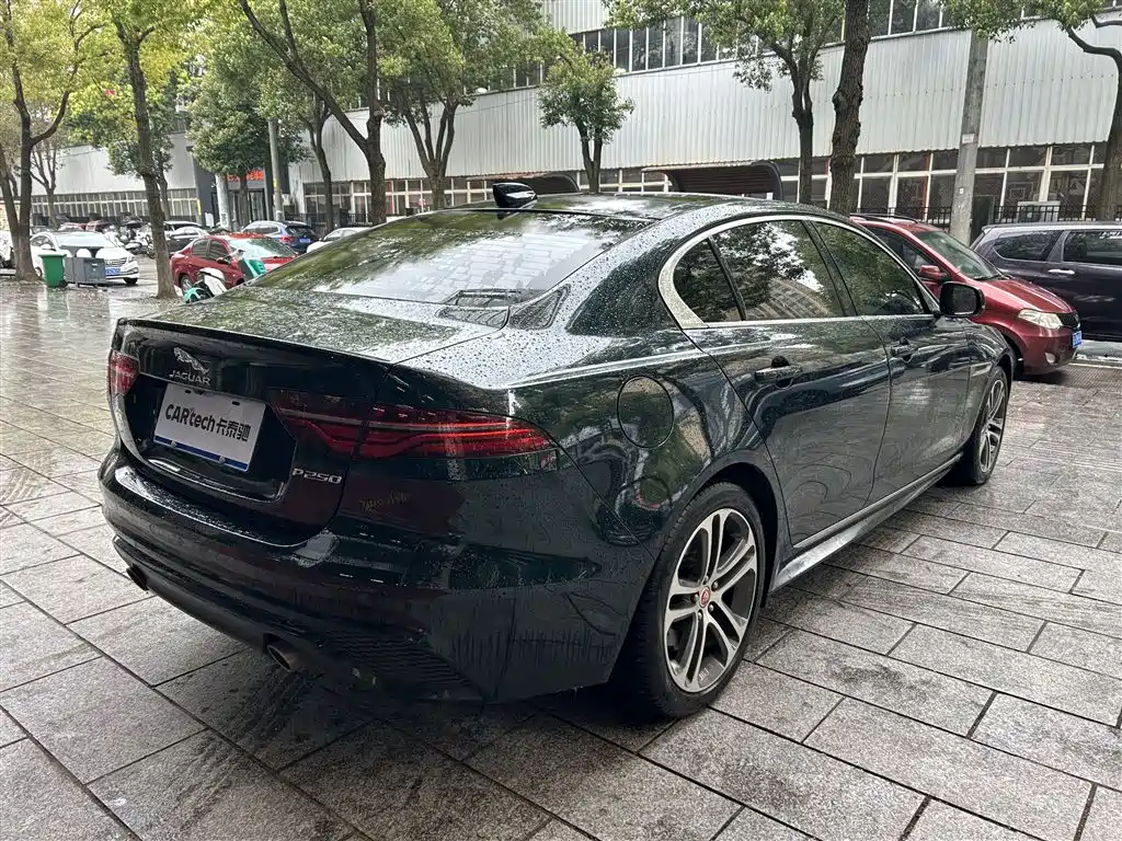 Jaguar XEL 2024 2.0T 250PS R-DYNAMIC S aggressive sports version купить на сайте DeffCars
