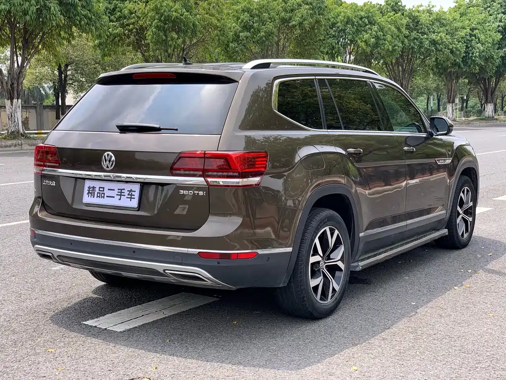 Touron 2017 380TSI four-wheel drive luxury version купить на сайте DeffCars