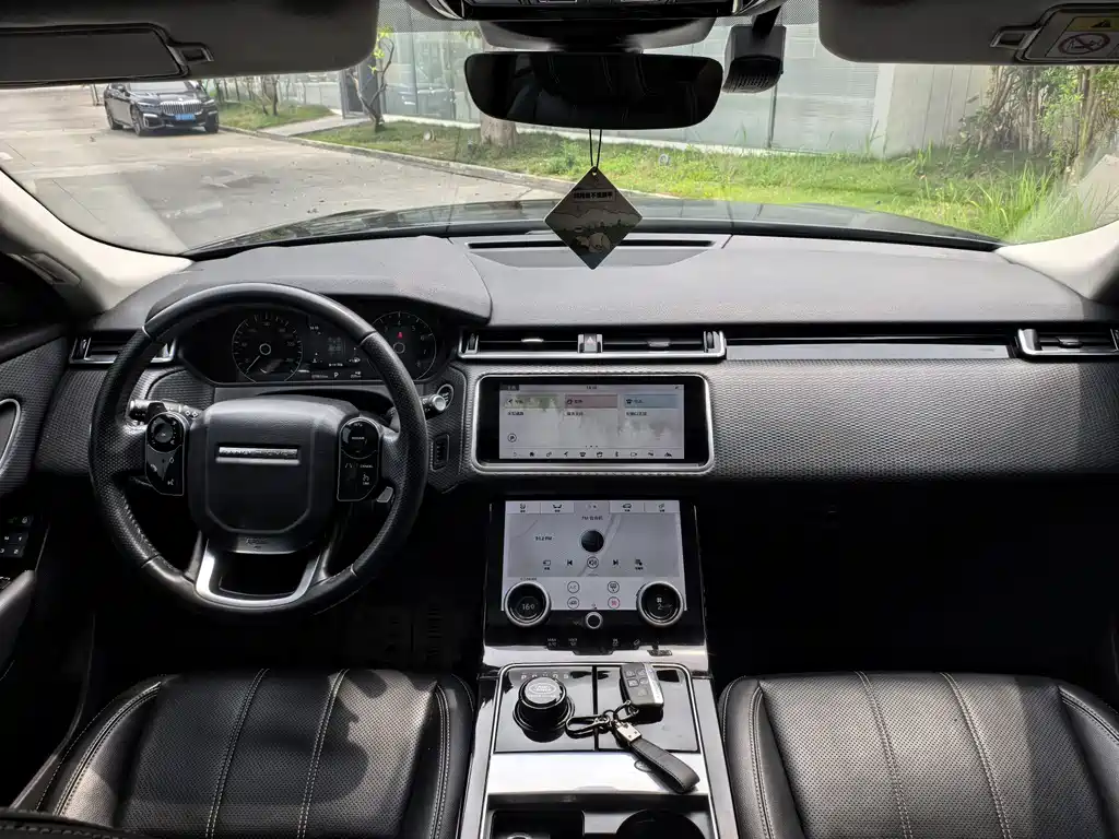 Range Rover Velar 2017 P250 S купить на сайте DeffCars