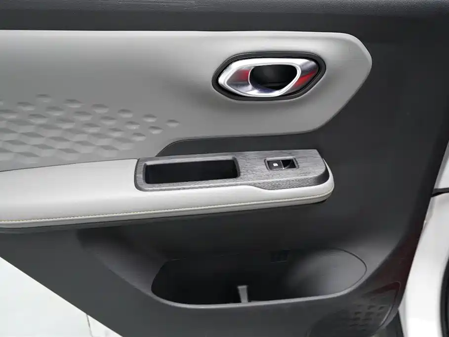 AION Y 2022 70 Smart Edition Lithium Iron Phosphate купить на сайте DeffCars
