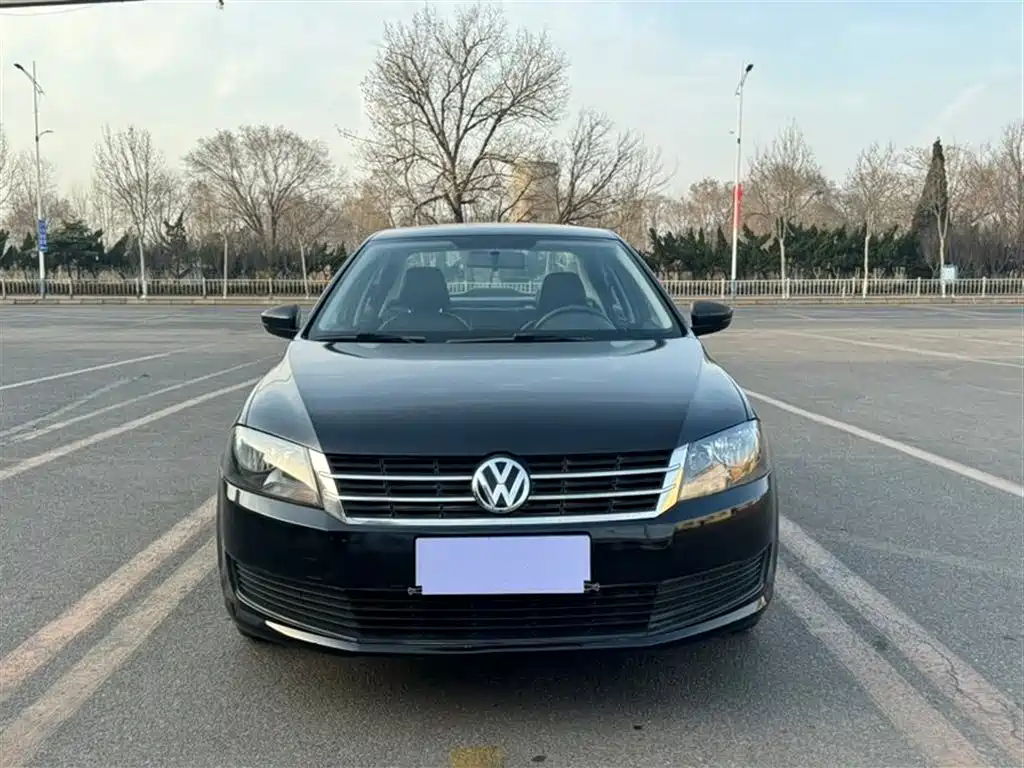 Lavida 2013 facelift classic 1.6L automatic fashion version купить на сайте DeffCars