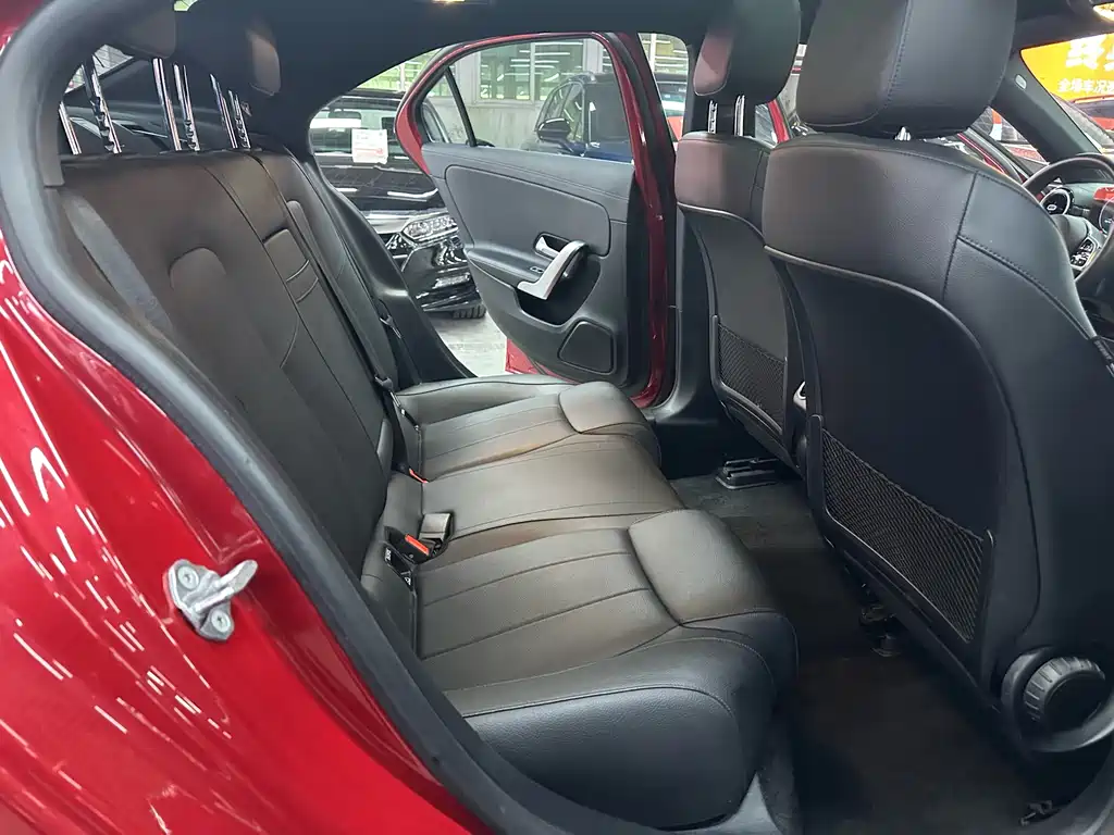 Mercedes-Benz A-Class 2022 Facelift A 200 L Sports Sedan Fashionable купить на сайте DeffCars