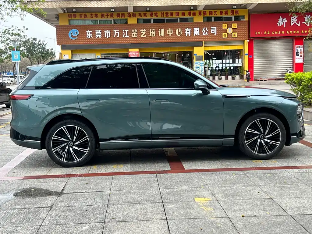 Xpeng G9 2024 model 702 Max купить на сайте DeffCars