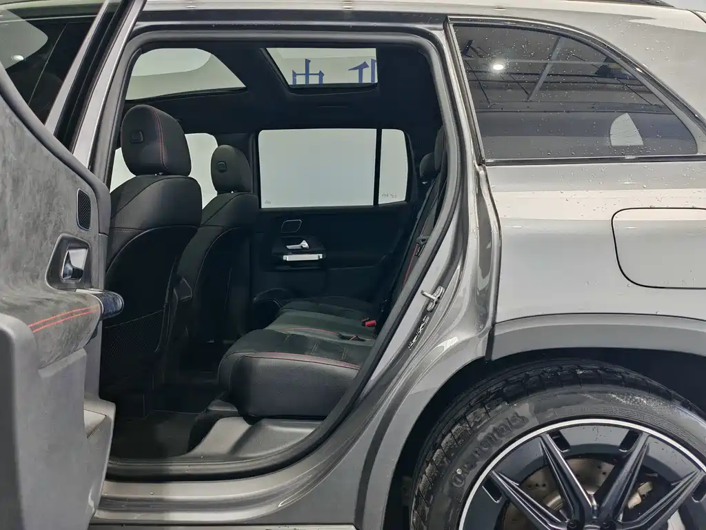 奔驰GLB AMG 2024款 AMG GLB 35 4MATIC купить на сайте DeffCars