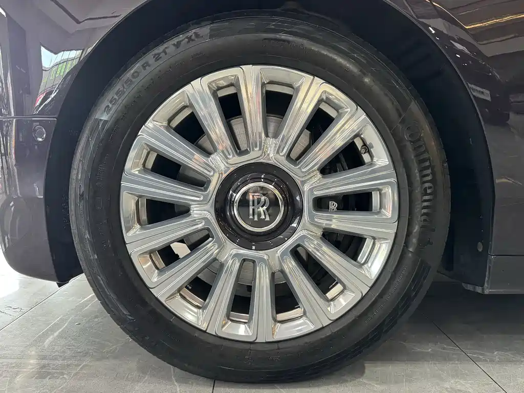 Phantom 2018 6.7T long wheelbase version купить на сайте DeffCars
