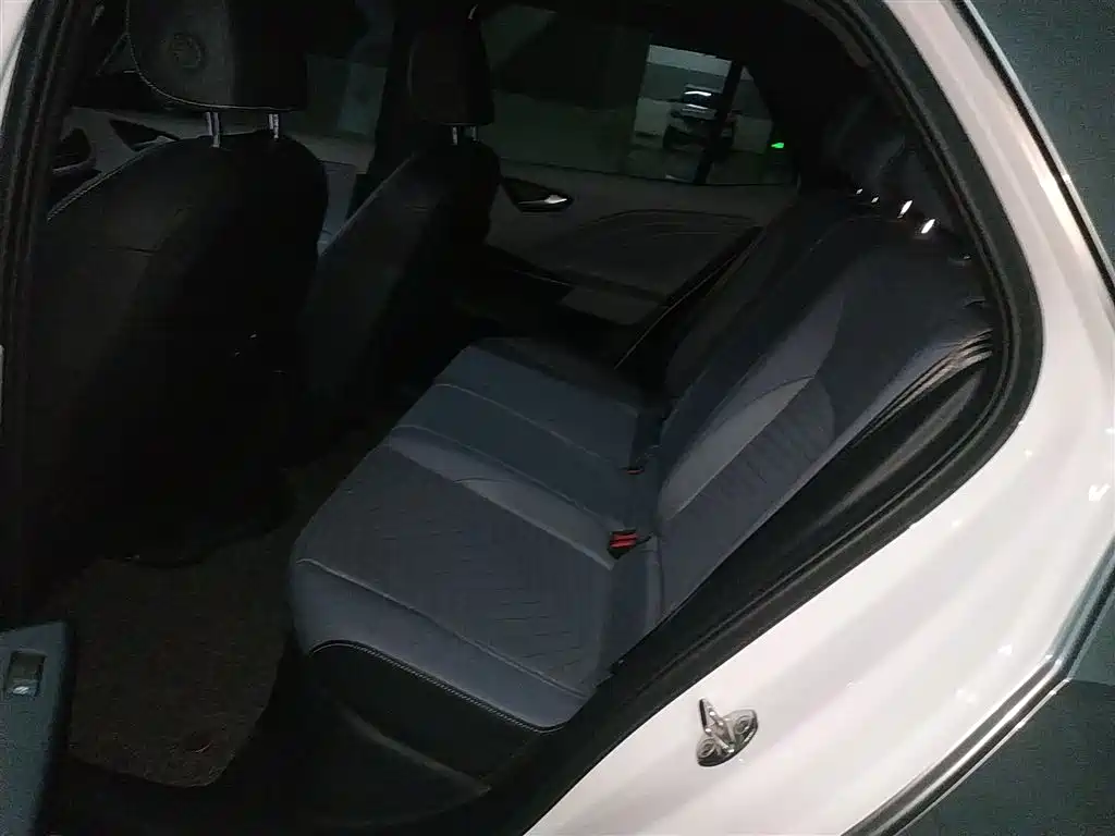 Volkswagen ID.3 2025 model facelift smart model pure smart version купить на сайте DeffCars