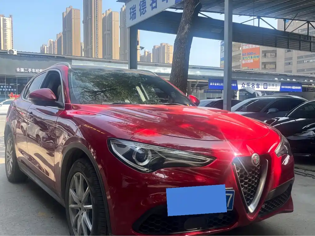Stelvio 2017 2.0T 200HP Deluxe Edition купить на сайте DeffCars