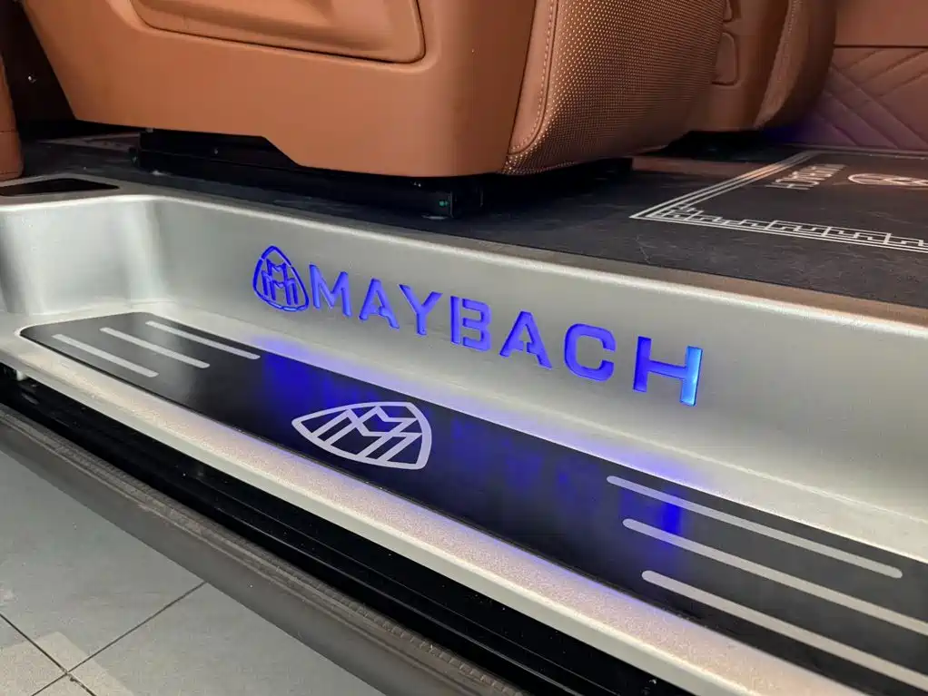 Vito 2024 2.0T Business Edition 7-seater купить на сайте DeffCars