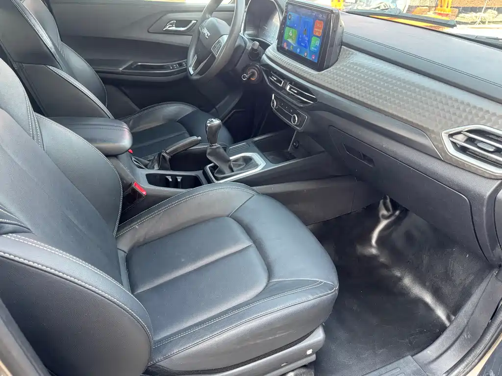 Baodian 2023 2.5T diesel two-wheel drive exclusive version standard axle JX4D25A6L купить на сайте DeffCars