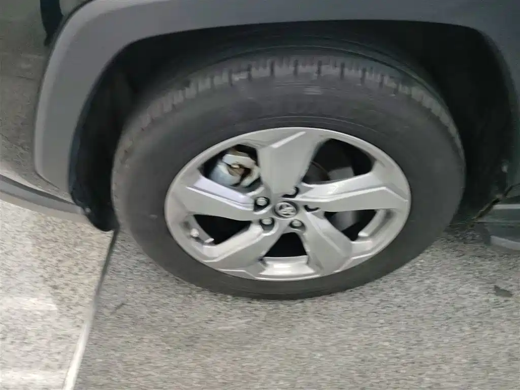 RAV4 Rongfang 2021 2.0L CVT two-wheel drive fashion PLUS version купить на сайте DeffCars