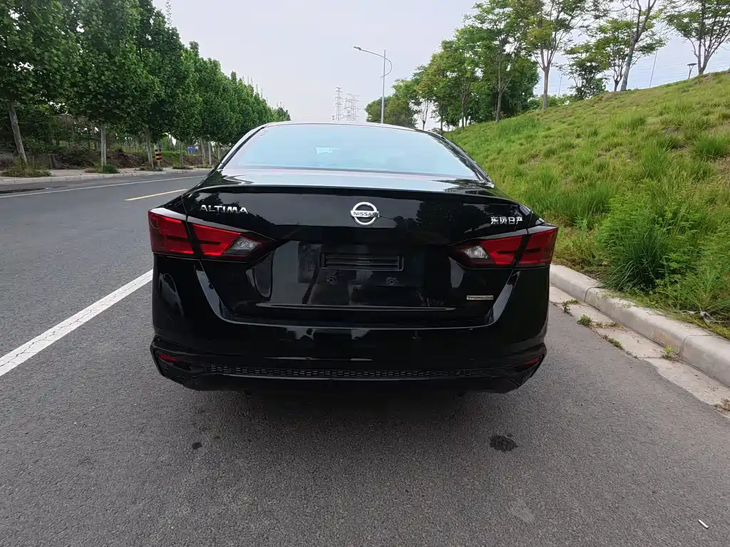 Teana 2021 2.0L XE Exclusive Edition купить на сайте DeffCars