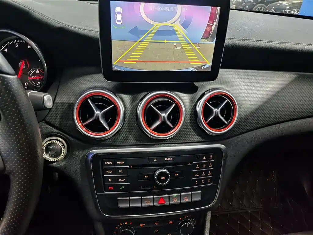Mercedes-Benz GLA 2017 GLA 200 Fashion Model купить на сайте DeffCars
